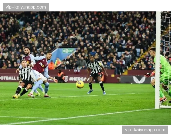 阿斯顿维拉禁区外远射已进10球 挑战联赛历史纪录